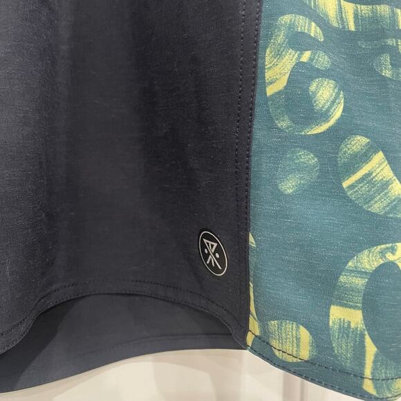 NWT Mens Roark Navy Blue Green Passage 17 Inch Boardshorts Batik Print Size 40 - Picture 12 of 12